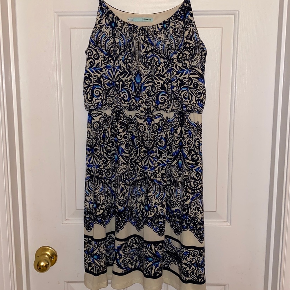 Juniors/ Women’s dress